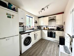 Kitchen- click for photo gallery